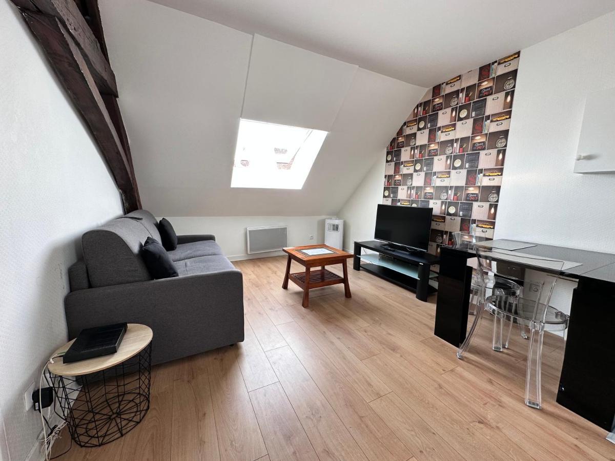 Appartement Au Centre Ville De Sens Eksteriør billede